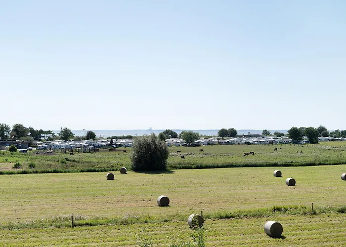 Witte Hus Ankerplatz * Rettin